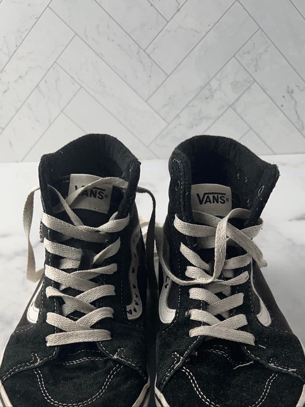 VANS Sk8-Hi Suede High Top Lace Up Sneakers Black/White Youth 5.5